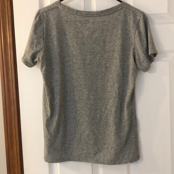 Women’s Nike T-shirt - Picture 2 of 2